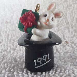 Hallmark Miniature Ornament- Top Hatter